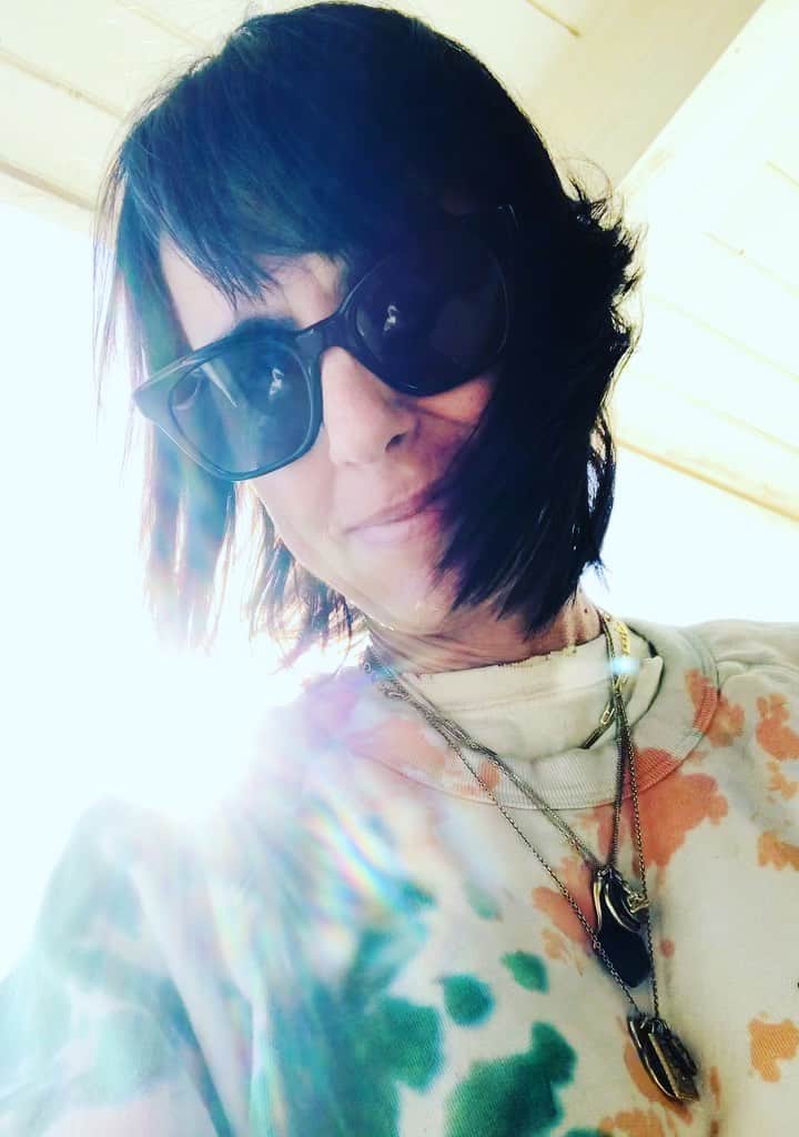 コンスタンス・ジマーのインスタグラム：「Recharging. #sundayselfie」