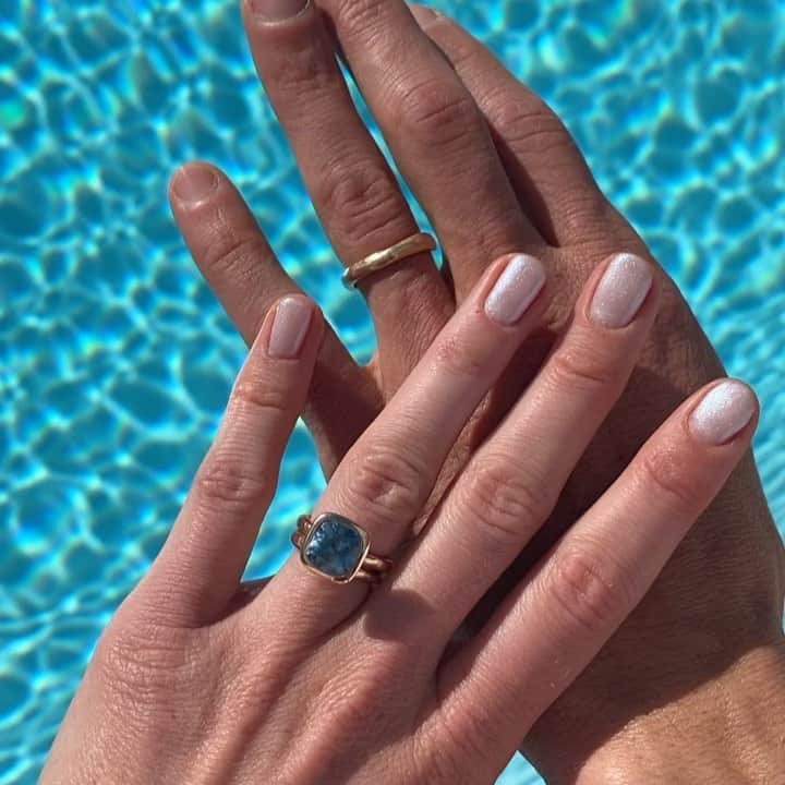 ボニー・ライトのインスタグラム：「Yesterday was the best day of my life 💙 thanks to my husband!!」