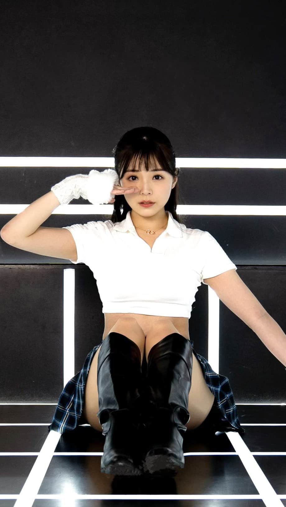 のインスタグラム：「YouTubeで公開した、踊ってみた動画♡  全身定点バージョンがみたいというお声を頂きましたので、Instagramに載せさせて頂きます☺️🙏✨  本編は川村那月YouTubeチャンネル「なっちゃんねる」にて公開中です🫣💕  良ければ是非ご覧下さい♪  #IVE #ELEVEN #Dance #川村那月 #YouTube #なっちゃんねる #定点バージョン #踊ってみた」
