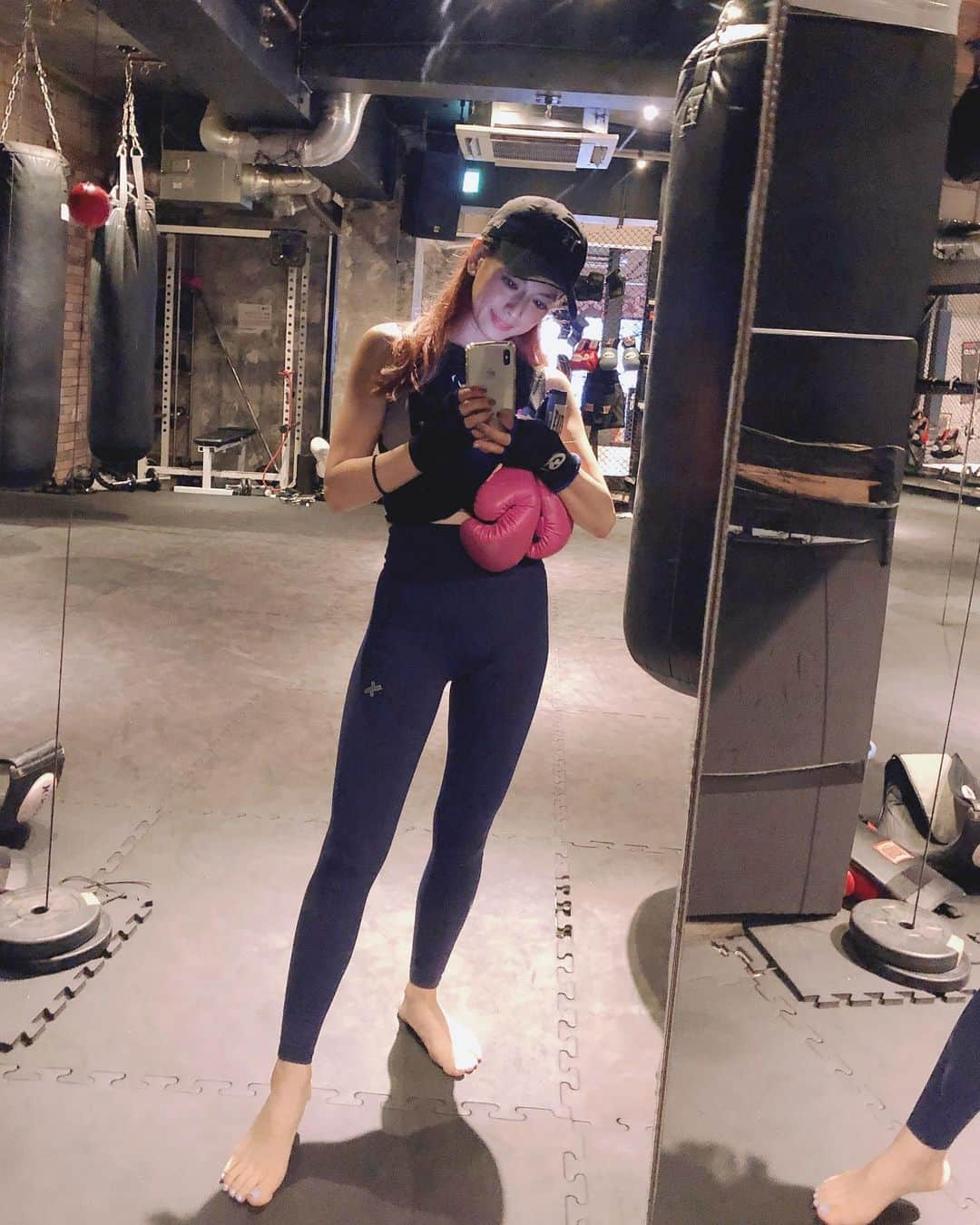 YUUKIさんのインスタグラム写真 - (YUUKIInstagram)「🥊 久々に キックボクシングも行きたい‼︎  花粉が大変だけど ゴルフ⛳️も気持ち良い季節になるし🌸 やりたいことが溢れてる🤣  皆さんは何がしたいですか✨!?  「やってみよう」 「やってみたい」 そんなサインを見過ごさないように🌸 思いたったら即行動していきましょう😁💪✨  #kickboxing #golf #fitness #workout #fitnessmotivation #lifestyle #model #offtime #picoftheday #photography #キックボクシング #ゴルフ #フィットネス #ライフスタイル #自分へのご褒美 #自分時間 #やりたいこと #花粉の季節 #春 #自分探し」3月21日 10時13分 - yuuki_._official