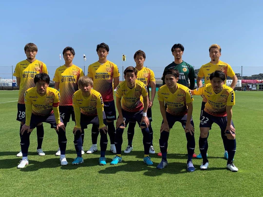 永田拓也のインスタグラム：「. 九州ダービー🔥  ギラヴァンツサポーターの皆様、宮崎の地まで沢山の応援ありがとうございました🟡🔴  2度追いついた試合でしたが、正直悔しい勝ち点1となりました。  ブレる事なくチームとしても個人としてもレベルアップしていきます。  次節もアウェイでの試合となりますが、引き続き応援の程よろしくお願いします。  #jleague#jリーグ#soccer#football#DAZN#NIKE#nike#ギラヴァンツ北九州#giravanz#22#永田拓也#北九州#kitakyushu#九州ダービー」