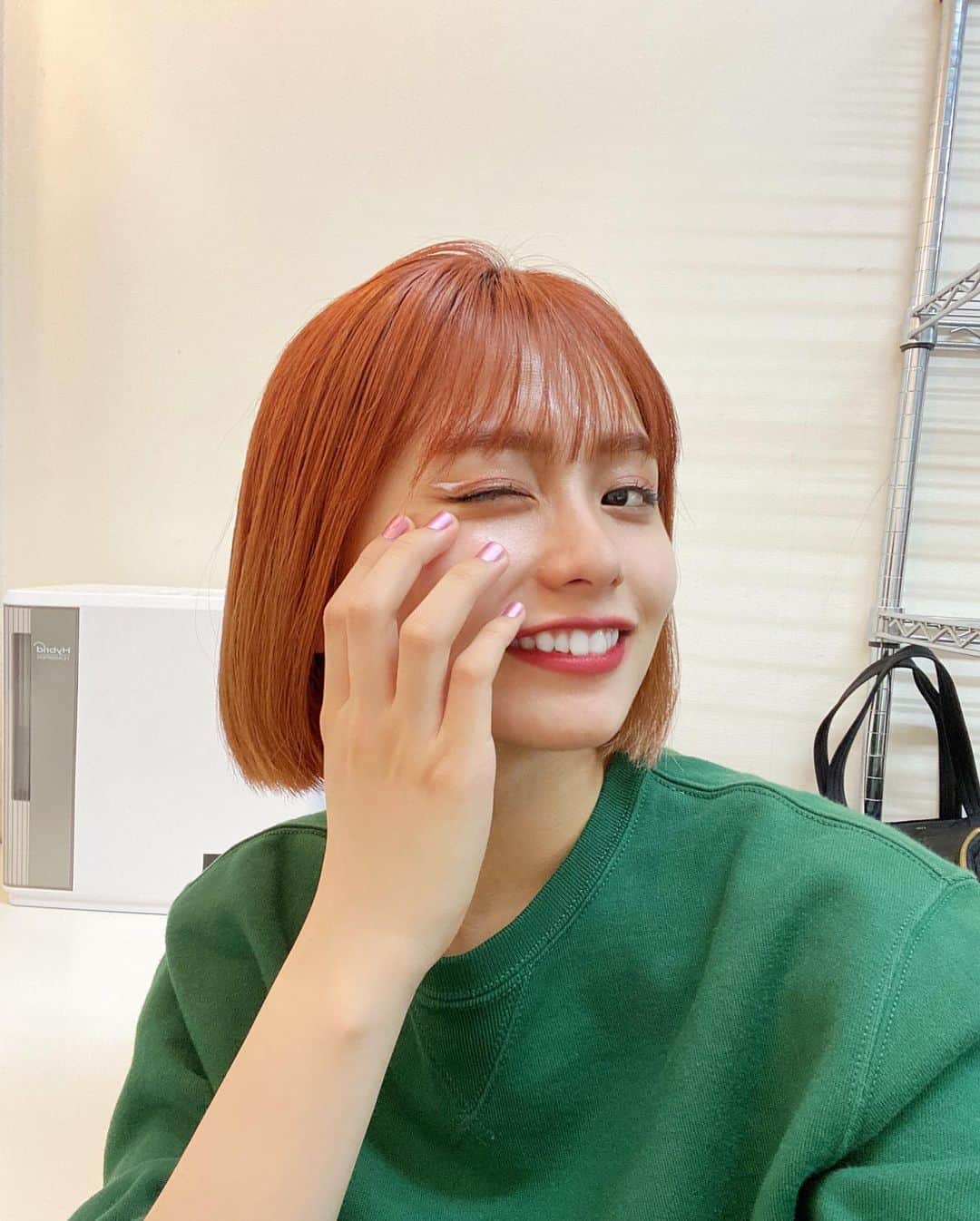 足立佳奈のインスタグラム：「北海道公演。 無事おわったよー！！ 楽屋で撮った写真たち。  一年ぶりの北海道。 どうだったかな？？ より足立を好きになってもらえてたら嬉しいなぁ。  それにしても、お弁当の写真撮り忘れちゃったけど、、美味しかった。💕」