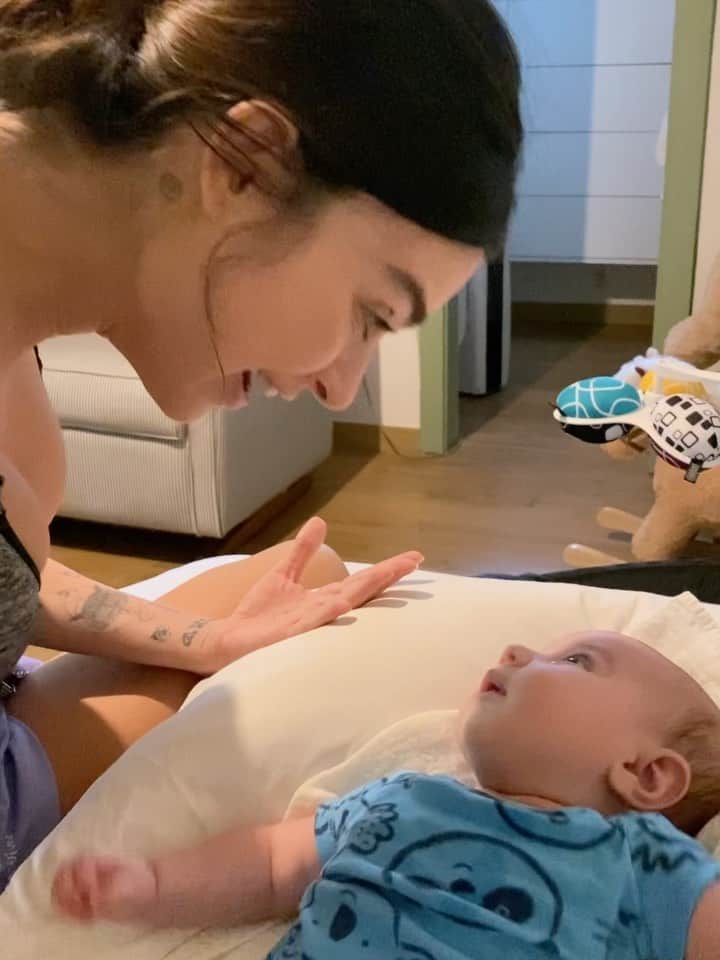 Thaila Ayalaのインスタグラム：「Ansiosos por esse encontro @juliafaria」