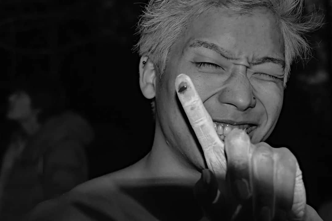 渡邉海人のインスタグラム：「I'm living with of my might. 早いことに2022年がもう3ヶ月経とうとしてる。既に良いことも、悪いこともあった。  今年はいろいろな事が起きるきがする。それを考えると日々のワクワクがとまらない！  今年はこんな感じでちょくちょく投稿していきたいと思うので、よろしくお願いします。  ps 写真は去年の瑞牆での📸」