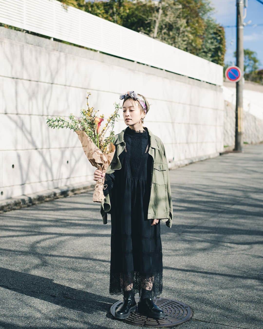 のインスタグラム：「ずっと、好きなもの 黒いレースのワンピース。 これだけは、いくつになっても着ていたい。似合う女でいたい。 @mede19f_official とのコラボ、今回は希少なリバーレースを活かした繊細でヴィンテージライクな仕上がりに。 ミリタリージャケットとタフなブーツ合わせもワタシの王道定番スタイル。」