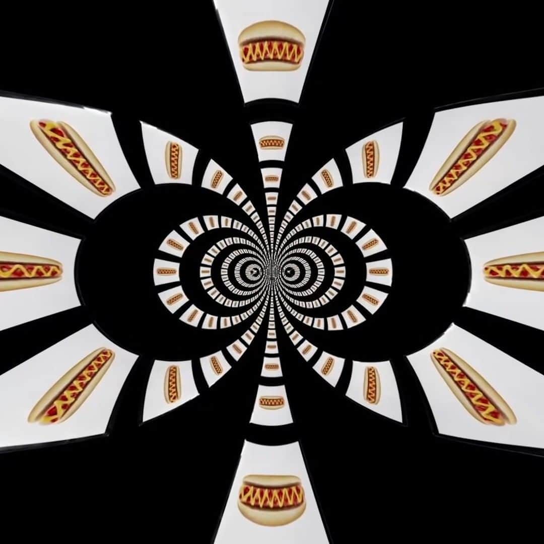 ロビン・シュルツのインスタグラム：「Have you seen the trippy scenes for the remix I did for "KUNGS - Clap Your Hands" ?🌭🌭 You like it?」