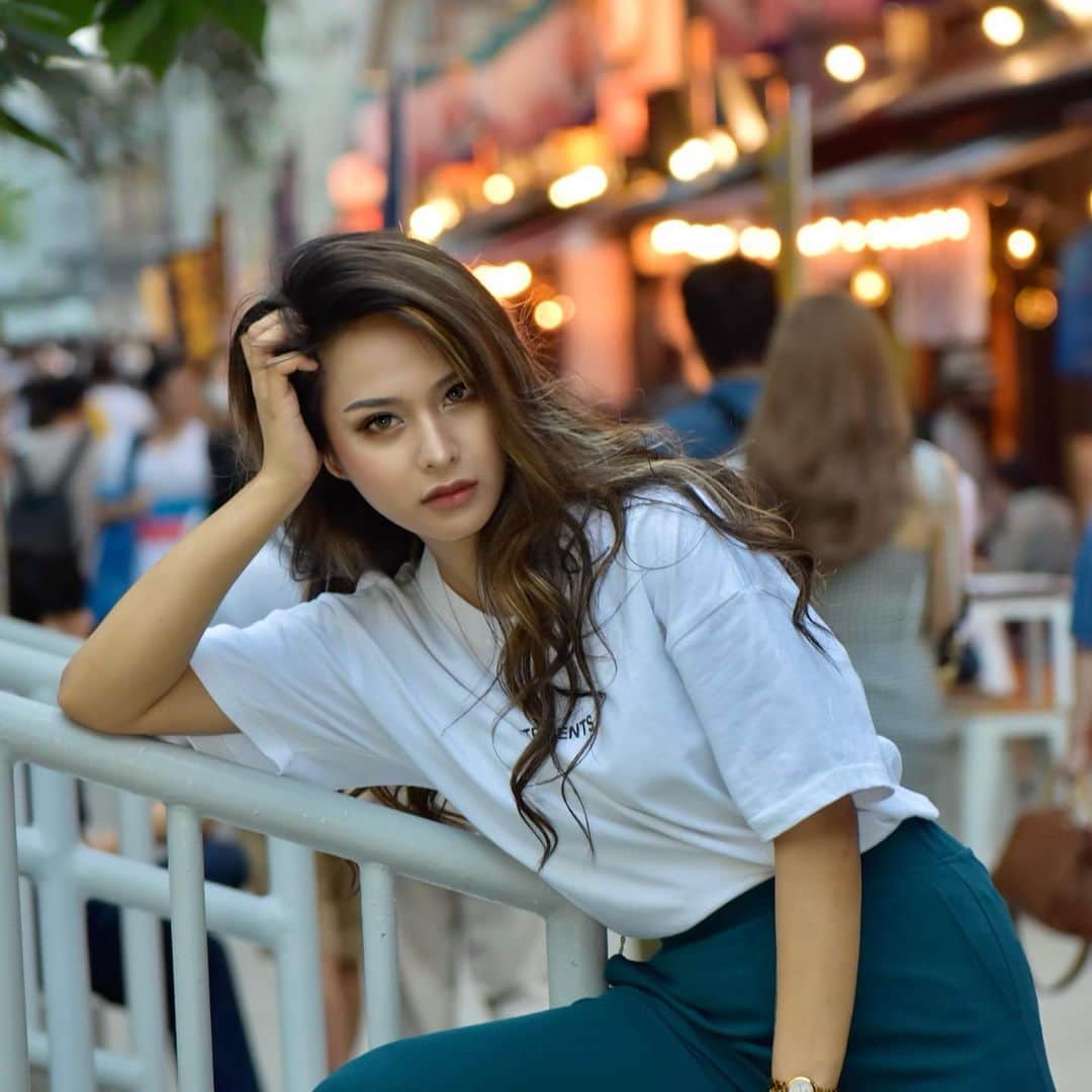 ABBYのインスタグラム：「見た目じゃなく中身が大事でしょ？ . #ootd #ootdstyle #ポートレート #急に真面目なハッシュタグ」