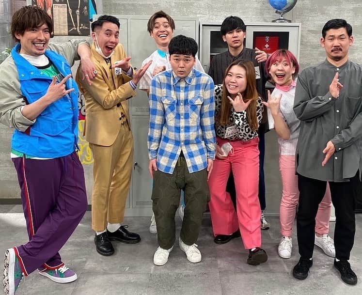 山上雄大のインスタグラム：「お疲れ様です✌️ 3月27日(日)21時放送📺 EXITさんの新番組「青春スチャラカ学園」に りんたろー。軍団として出演させて頂きます🙏🙏 ぜひ皆さま見てくださぁぁぁぁい😙😙  #青春スチャラカ学園  #EXIT #りんたろー軍団 #RDH #abematv」
