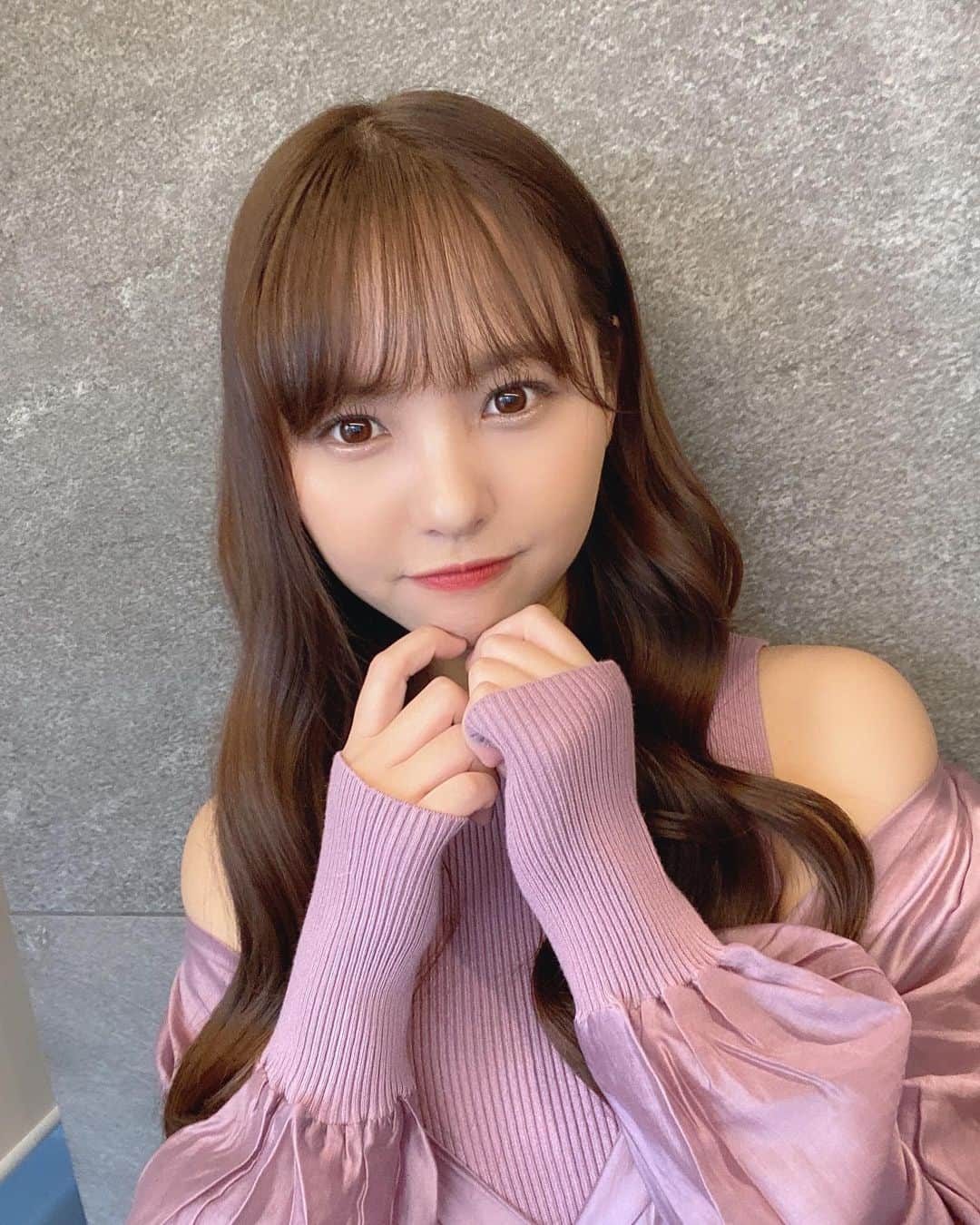 本郷柚巴のインスタグラム：「少し遅れたけどオンラインお話し会 ありがとうございました☺️  みなさんと沢山お話しできて すっごく嬉しかったです☁️  またお話ししましょうね🤍  #オンラインお話し会 #ワンピース」