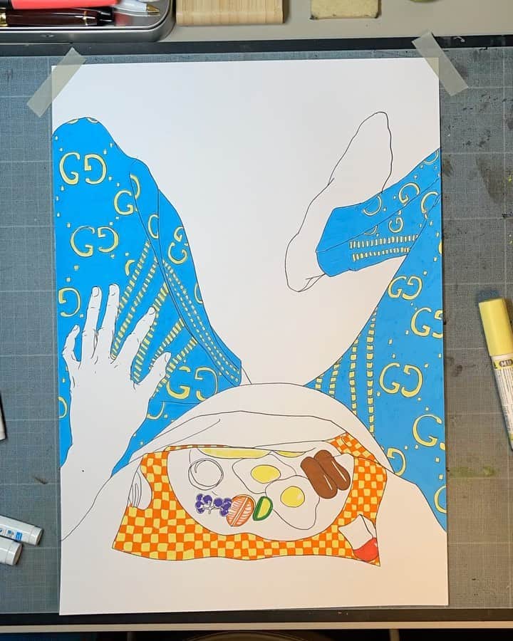 のインスタグラム：「It’s not always easy to be creative and to be literally creating, but I think, after years of getting closer to what have become my visions from above, being pregnant makes sense and offers me a special kind of view and ride, here is one of a series, a VFAWB Vision from Above ( With Bump)  done while listening to the marvelous @thegreatwomenartists, special @yokoono and was inspired, in a Joycean way to say YES   #womencreatives #insideandout #greatwomenartists #visionsfromabove」