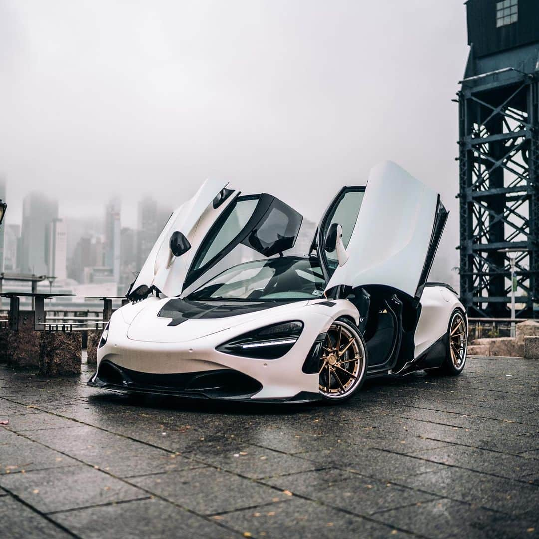 CARLiFESTYLEさんのインスタグラム写真 - (CARLiFESTYLEInstagram)「McLaren 720s done by @abushi #abushi #NYC」3月23日 1時34分 - carlifestyle