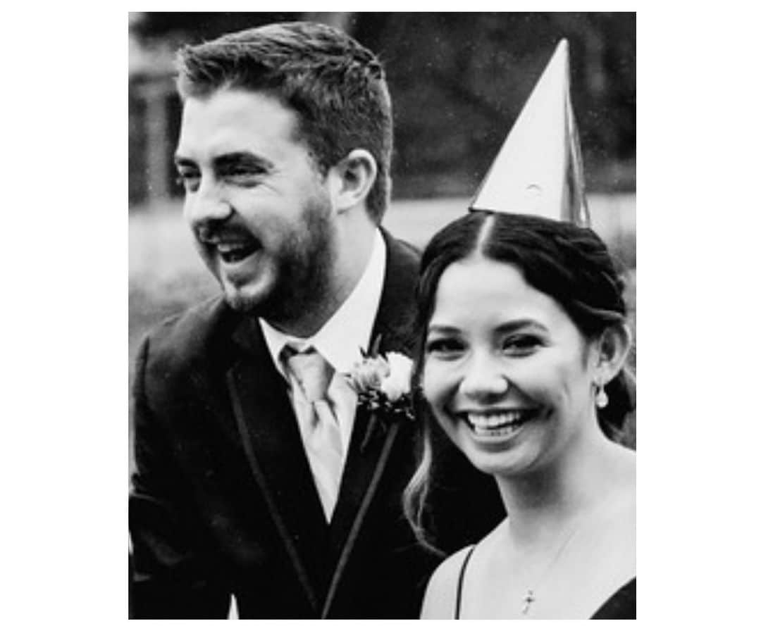 Kristin Essさんのインスタグラム写真 - (Kristin EssInstagram)「Not quite sure how to return to this space, but here I am. This past weekend marked six months since Nick died. Thank you for giving me time to process the most unimaginable pain. I know many of you have been through this or something similar and I genuinely appreciate your willingness to share those experiences. I’m also very grateful to all of you who have sent messages just checking in. I’ve never felt such an outpouring of love.  They say grief isn’t linear, so I’m not here to offer a bunch of advice but there’s one thing I’ve learned through this that I’d like to share… when you lose someone who takes a huge part of you with them when they go, take the time you need. You can’t bank on how fast or slow anyone else seems to “get back to life” because it truly doesn’t matter. Could take months, could take forever. Both are okay. I know I’ll spend my life trying to find my brother again. I’m not supposed to be without him. And while I look forward to reuniting one day, I’m here now and I will make the most of this time so when I do find him I’ll have wild stories to tell that can compete with his. 🏁4️⃣3️⃣🤍」3月23日 1時43分 - kristin_ess