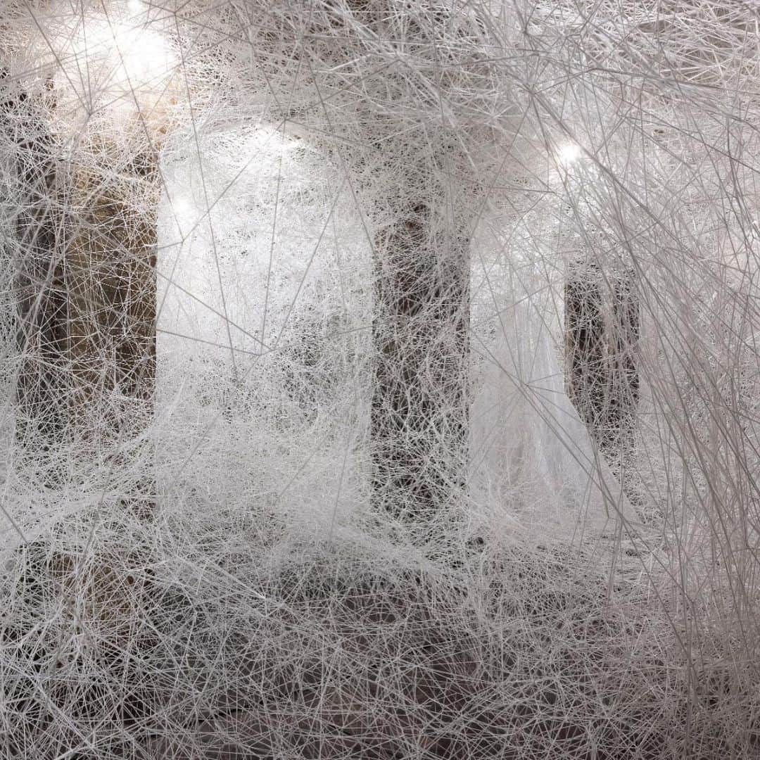 塩田千春さんのインスタグラム写真 - (塩田千春Instagram)「Exhibition Information: solo show "Mulitiple Realities" @cisternerne Copenhagen, Denmark  Exhibition dates: Mar 13 - Nov 30, 2022 For more information visit: https://frederiksbergmuseerne.dk/en/cisternerne/ Photos by Torben Eskerod  #installationart #art #cistern #chiharushiota #underground #copenhagen」3月23日 4時43分 - chiharushiota