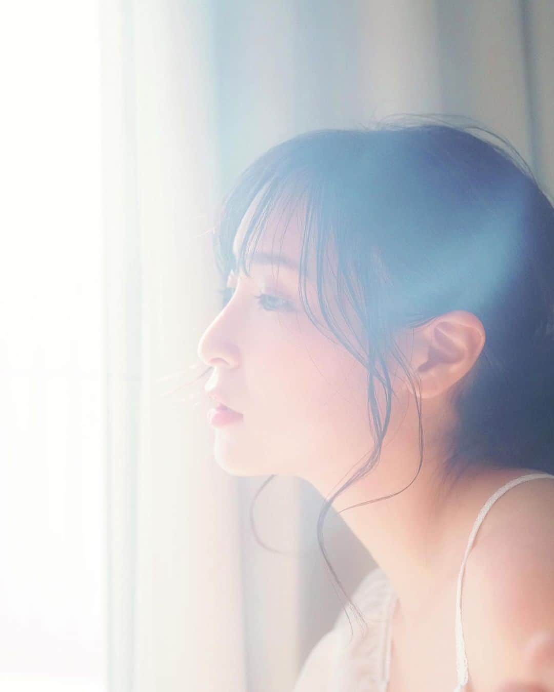 のインスタグラム：「あさ。へや。ひみつ。おはよう。にどね。あさごはん。あ。へやのかぎ。またね。  単語だけ並べると人それぞれの頭の中でその人だけの物語が作り上げられる。らしい。どんな物語想像した？  #言葉　#言葉の力 #物語　#ストーリー  📷 @emiryusei  💄 @koko_muahk   #作品撮り　#shopping #作品　#制服女子  #制服コスプレ　#制服　#コスプレ　#撮影　#カメラ　#フィルター越しの私の世界 #ファインダー越しの世界 #camera #一眼　#モデル　#japanesegirl #模特 #扎心了 #팔로우 #몸스타그램 #pinupGirl #selfie #model #love #gravure#マシュマロボディ」