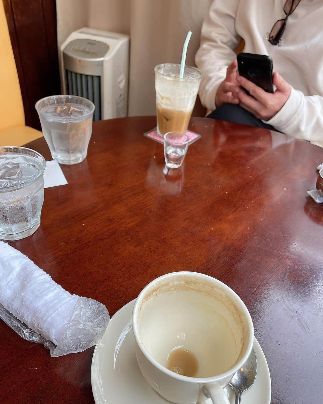 白間美瑠さんのインスタグラム写真 - (白間美瑠Instagram)「お父さんとモーニング☕️☀️ ・ また家に突撃してきました🤣笑笑 何回来るねん！！ #今回も　#車で　#でもでも　#プレゼントくれた　#ひゃっほーい」3月23日 11時28分 - shiro36run