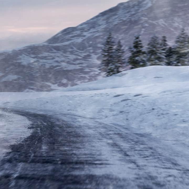 Nissan USA Official Instagram accountのインスタグラム：「Defrost like that. Take off even faster. #NissanARIYA」