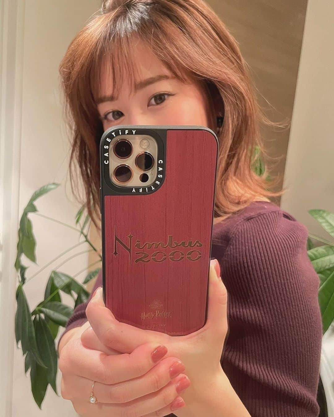 木村愛里のインスタグラム：「⋆ Harry Potter x CASETiFY ㅤㅤㅤㅤㅤㅤㅤㅤㅤㅤㅤㅤㅤ ホグワーツの寮のエンブレムも めちゃくちゃ格好良くて迷ったけど Nimbus2000のケースに🤎🖤 ㅤㅤㅤㅤㅤㅤㅤㅤㅤㅤㅤㅤㅤ Harry Potterはズットときめく🥺 ㅤㅤㅤㅤㅤㅤㅤㅤㅤㅤㅤㅤㅤ @casetify_jp  ㅤㅤㅤㅤㅤㅤㅤㅤㅤㅤㅤㅤㅤ  ㅤㅤㅤㅤㅤㅤㅤㅤㅤㅤㅤㅤㅤ #HarryPotterxCASETiFY #BelieveInYourOwnMagic #HarryPotter #casetify  #nimbus2000  #ハリーポッター #スマホケース」