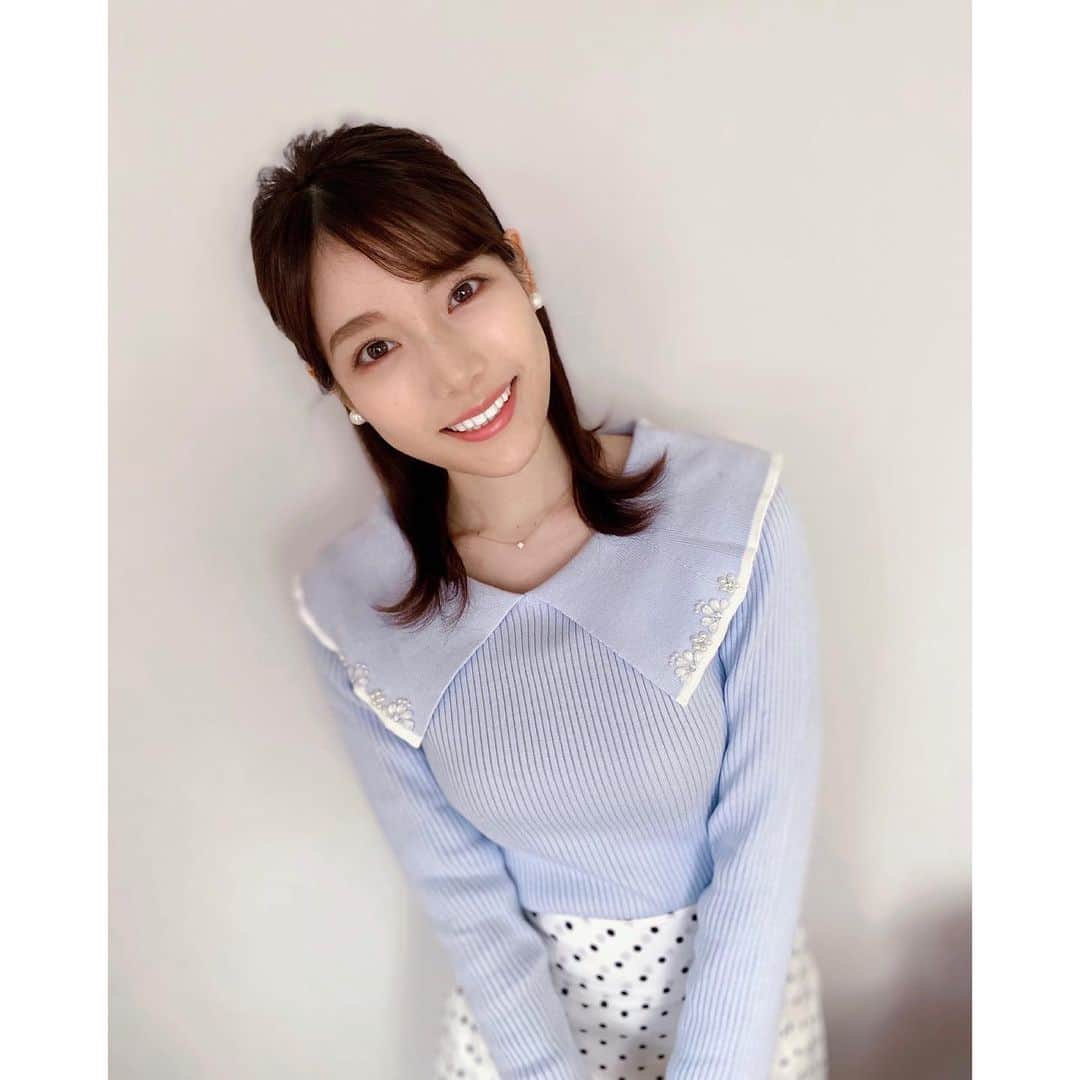 竹俣紅のインスタグラム：「☀️ きのうはイットお天気コーナーの代行をさせていただきました。 ⁡ きのうに続いてきょうも寒いので、暖房を強めたいところですが、 節電のため、暖房をつけないで室内でも厚着をして過ごしています。 ⁡ ⁡ お知らせです🤗 ⁡ あす 24日(木) 26:55～27:25 私が初めて実況を務めさせていただいた 『いいすぽ！』 リアルタイムバトル将棋 最強決定トーナメントが 地上波で放送されます。 (放送後、FOD/TVerでも配信予定) ⁡ 通常の将棋とはまったく違う、すさまじい速さの戦い🔥 まばたき無しでご覧ください！！ と言いたいくらいです笑」
