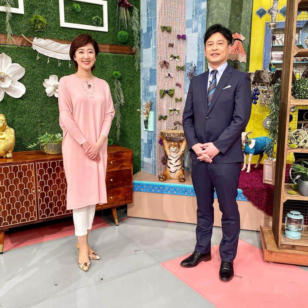 池尻和佳子さんのインスタグラム写真 - (池尻和佳子Instagram)「明日の「タダイマ！」で、スミオさんと高田課長のバリうまごはんが最終回🥲  スタジオでのスミオさんの生クッキング、お楽しみに🍀  今日の衣装 @undicinove_official99 さんでした！いつもありがとうございます‼︎  #衣装#水曜日#rkb#タダイマ#さけみゆみさん #スタイリスト＃styling#アナウンサー#田畑竜介 #明日#特集#最終回#バリうまごはん#クッキング #スミオ さん#生放送#スタジオ#料理#お楽しみに #undiscoveredmuas#池尻和佳子」3月23日 19時35分 - wakako_ikejiri_rkb