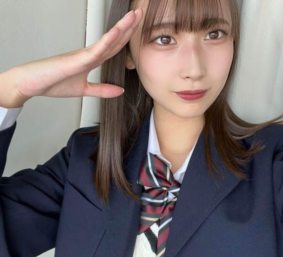 柚来しいなさんのインスタグラム写真 - (柚来しいなInstagram)「・ 舞台「うらめしブギ」に YouTuberの花澤由奈役として、 出演させていただいてます！  YouTuberさんのポーズが わかりませんでした笑  みなさまのご来場 お待ちしております☺️  詳細は、「お知らせ」のハイライトから、 ぜひチェックしていただけると嬉しいです！」3月23日 22時27分 - shiina_1021