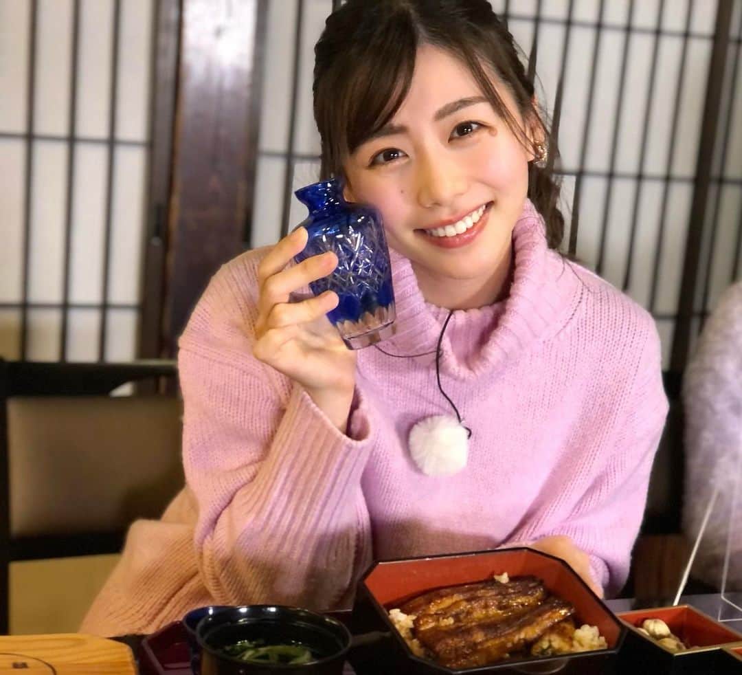 伊藤京子さんのインスタグラム写真 - (伊藤京子Instagram)「お知らせ🕊  女子旅千葉名酒探訪にも番組復帰致します🍶✨  妊娠と同時に番組を離れ、まさか復帰できるとは思っていなかったので本当に嬉しい。有難いです。 また大好きな日本酒の酒蔵で実際に作る様子を見学させてもらったり、美味しい日本酒を飲めるなんて最高だー😭❤️  初回は4月2日です！ 今回は美味しい日本酒に鰻まで頂きました🤤✨✨  #番組もリニューアル #女子旅千葉名酒探訪2#になりました #パートナーは同じ事務所の#久下真以子 さんと #毎週土曜日10時〜17時〜20時〜 #千葉県内ケーブルテレビで放送 #今日もロケへ行ってきます🍶」3月24日 7時06分 - kyoko_ito1128