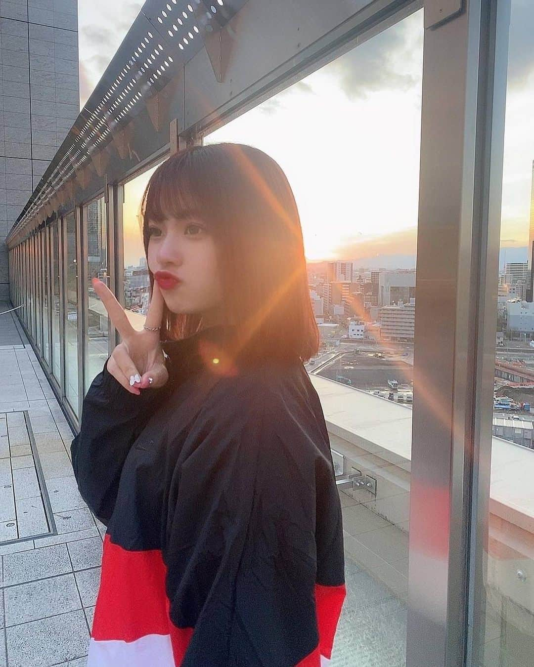 上ノ堀結愛さんのインスタグラム写真 - (上ノ堀結愛Instagram)「夕日がめっちゃ綺麗やってん🤫🧡」3月24日 19時06分 - yua.0201