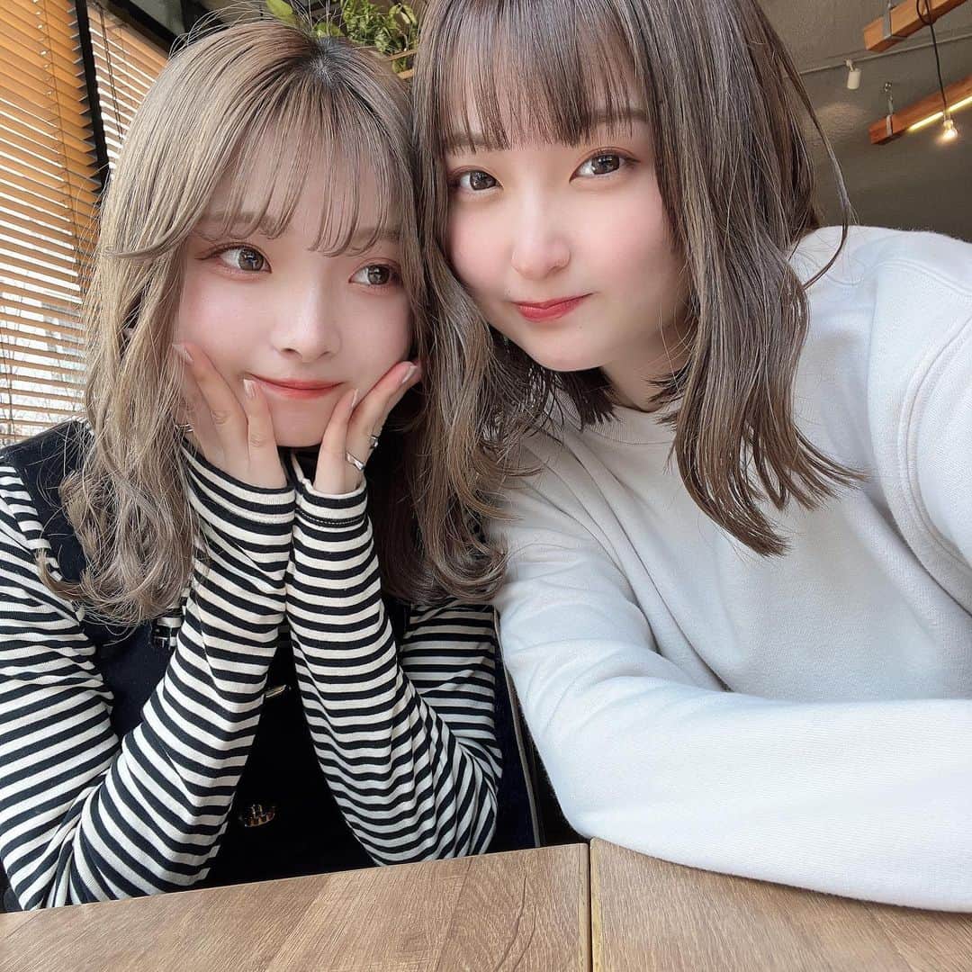 かやくまのインスタグラム：「姉感強い、、 ポーズの撮り方と表情がわからんすぎていっぱい教えていただきました…汗」