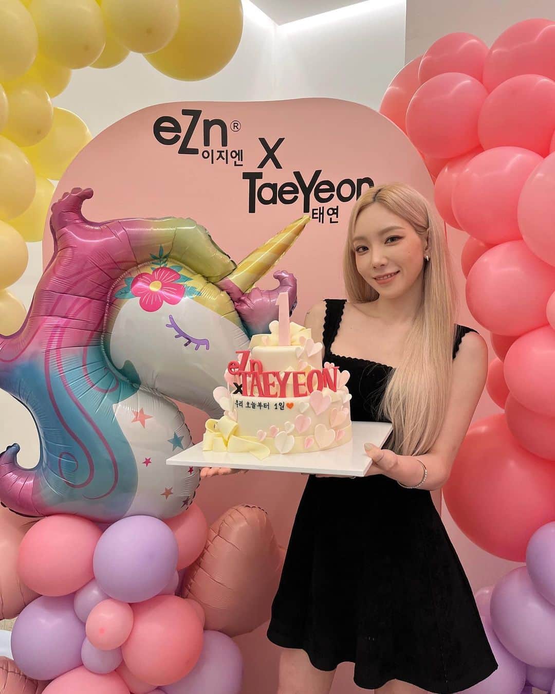 のインスタグラム：「🦄🦄🦄 @ezn_official」