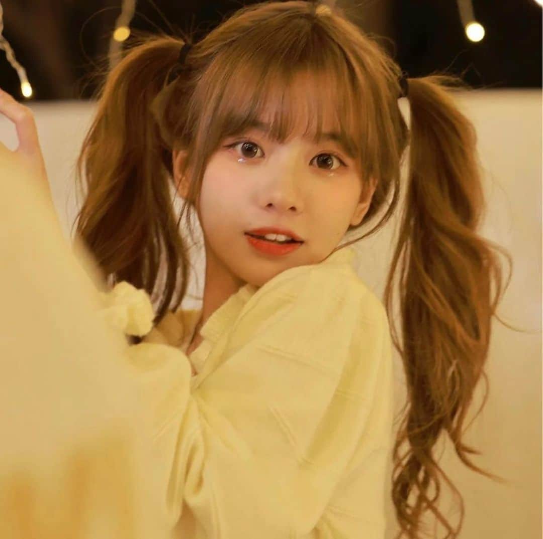 星來のインスタグラム：「国宝級美人 降臨。  ポニーテール可愛すぎる。 #外国人 #国宝級 #美人 #可愛い #ポニーテール #いいね返し #インスタ映え #instagood #instalike #f4f #l4l #likeforlikes #likeforfollow #いいねした人全員フォローする #お洒落さんと繋がりたい #美男美女と繋がりたい」