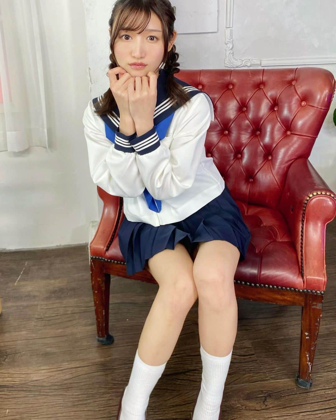 星奈あいさんのインスタグラム写真 - (星奈あいInstagram)「昨日のムービー消されちゃったので 着衣の写真載せる😡 根に持つ😡😡笑 . 先生とイケナイ関係なのに 意地でも別れない 可愛いあざとメンヘラがーるです😉♥ あざといかどうかは 見てみないとわからない( ᜊ°-° )ᜊ  #星奈あい #オフショット #制服コスプレ #コスプレ女子  #セーラー服 #セーラー服コスプレ #instagram #消されないように #でも #セクシー女優 #なので #ギリギリを責めたい」3月24日 20時21分 - hoshina_r18