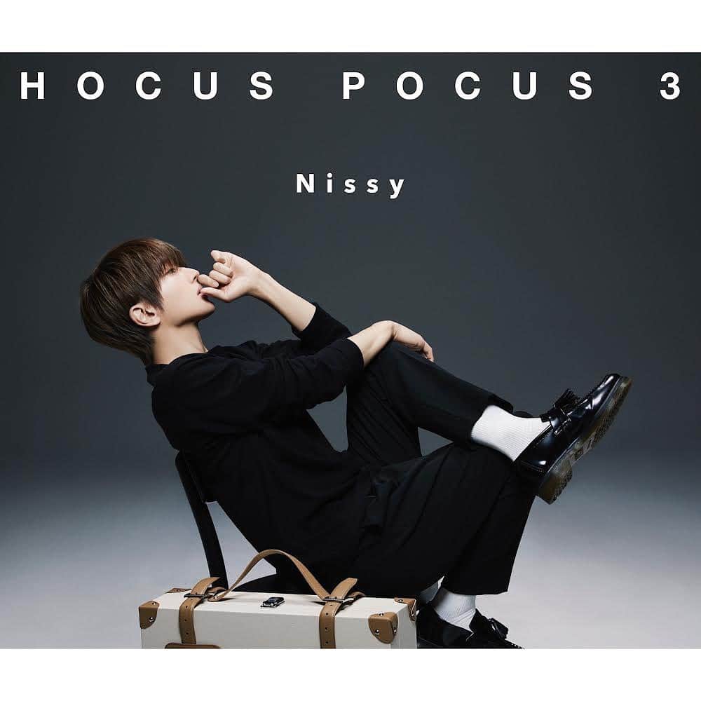 西島隆弘（Nissy）さんのインスタグラム写真 - (西島隆弘（Nissy）Instagram)「5月24日発売のアルバム 『HOCUS POCUS 3』のジャケット写真を解禁📸 ⁡ そしてアプリ「Nissy Entertainment Park」がオープン🎡 ⁡ 本日オープンしたNissy初のアプリでは、 3月26日20:40からアルバム『HOCUS POCUS 3』の初回限定生産 “Nissy盤”の最速先行予約が開始されます💿 ⁡ NEP先行予約受付終了後、 mu-moショップでのご予約受付を予定しております。 ⁡ ⚠️ご予約の受付状況に応じて、一定の数量に達した際には商品のお届けが2022年5月25日以降になる場合がございます。 また、生産予定数を越えた際には、販売の受付を終了させて頂く場合がございます。  発売受付を記念して『HOCUS POCUS 3』に特典映像として収録されるNsy Film「RESET」の一部映像を公開🎞  この物語の真相とは？ ⁡ #Nissy #西島隆弘 #NissyEntertainment #Nsy2 #HOCUSPOCUS3 #HP3 #RESET」3月24日 20時40分 - nissy_nissystaff