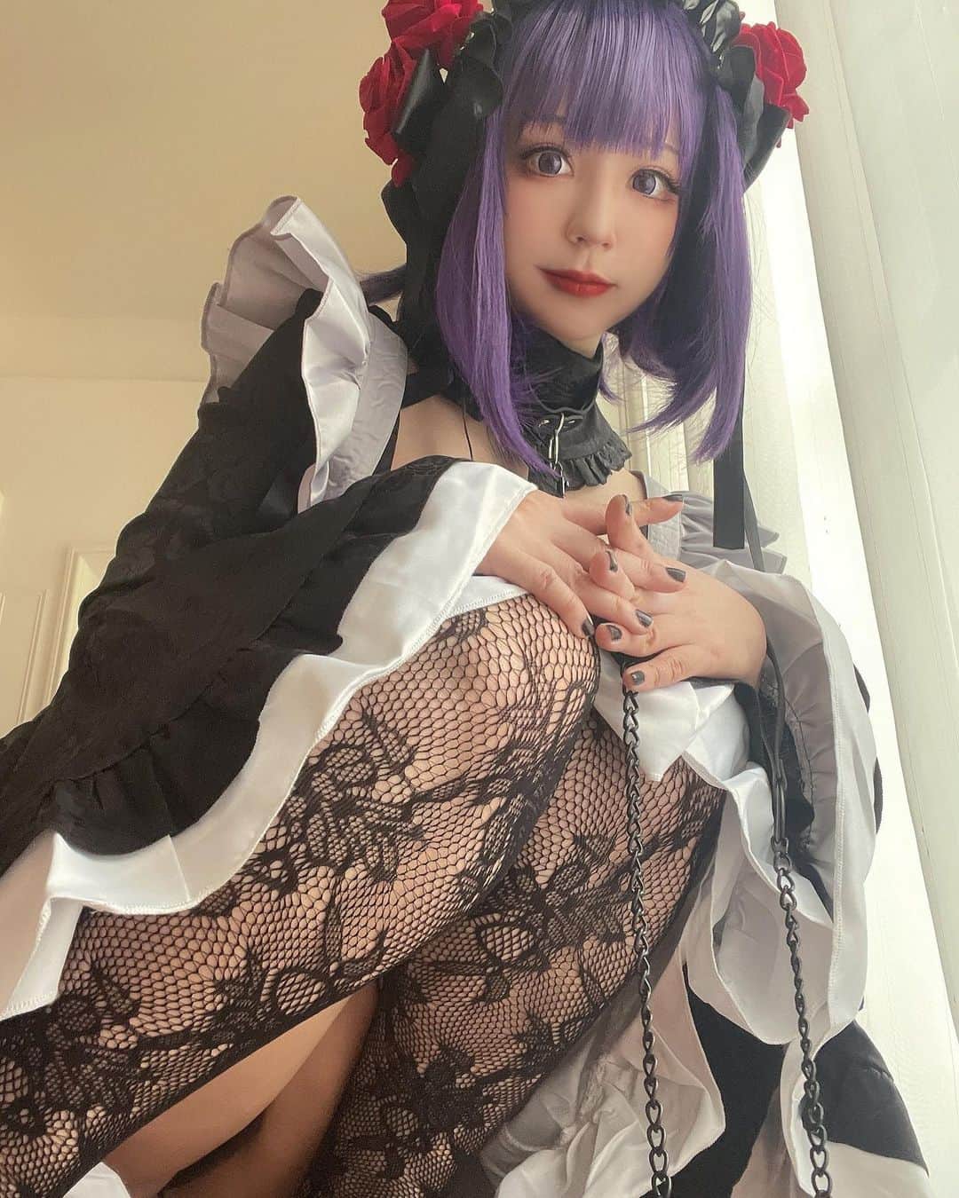 千尋のインスタグラム：「（盯著看） 適合我嗎⋯🥺 似合うかな？  #戀上換裝娃娃 #喜多川海夢 #MyDressUpDarling  #KitagawaMarin #黑江雫」