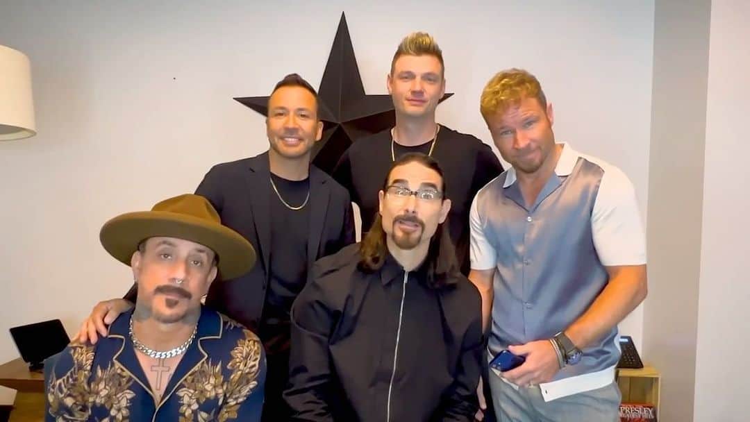backstreetboysのインスタグラム：「Our picks are in! Check them out at #CaesarsSportsbook! 🏀@caesarssports   And we’ll be seeing you guys soon at The Colosseum at @caesarspalace!」