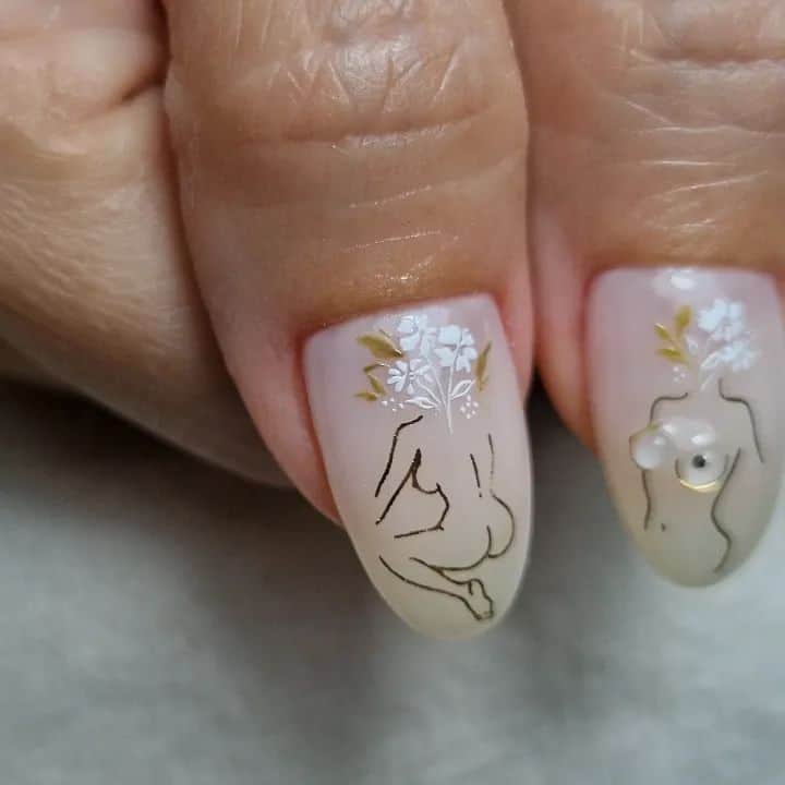 Yingのインスタグラム：「Design inspo: @nail_daisy」