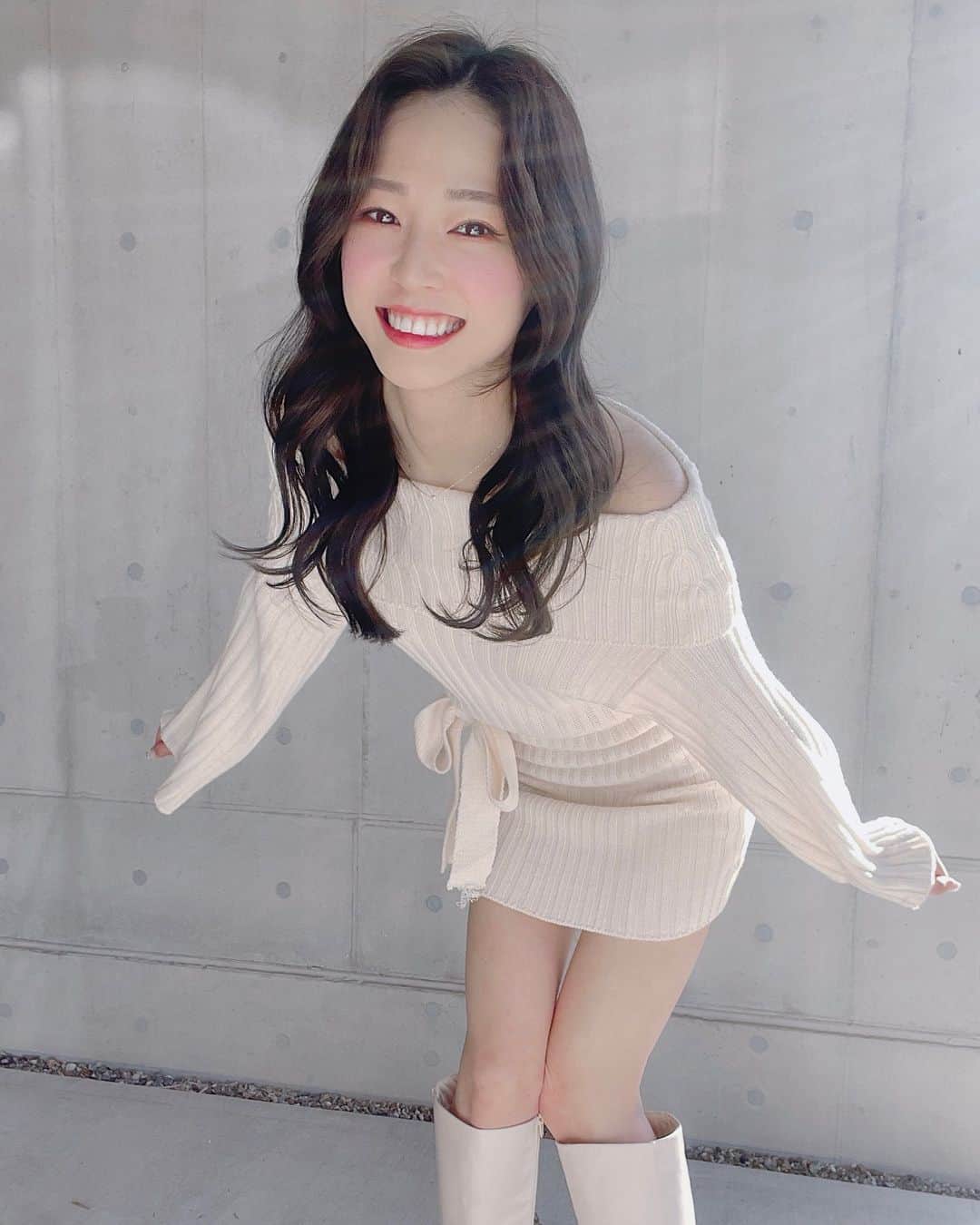 橘香恋のインスタグラム：「おはようございます🥰 ⁡ 前回の投稿に イイネとコメントありがとうございます💗 ⁡ ⁡今週もお疲れ様です❣️ ⁡ ⁡週末は天気が良くないので ⁡お気を付けくださいませっ🎀 ⁡ ⁡素敵な週末をお過ごしくださいませ😘 ⁡ ⁡ ⁡ ⁡ ⁡ ⁡ ⁡ ⁡ ⁡ ⁡ ⁡ ⁡ ⁡ ⁡ ⁡」