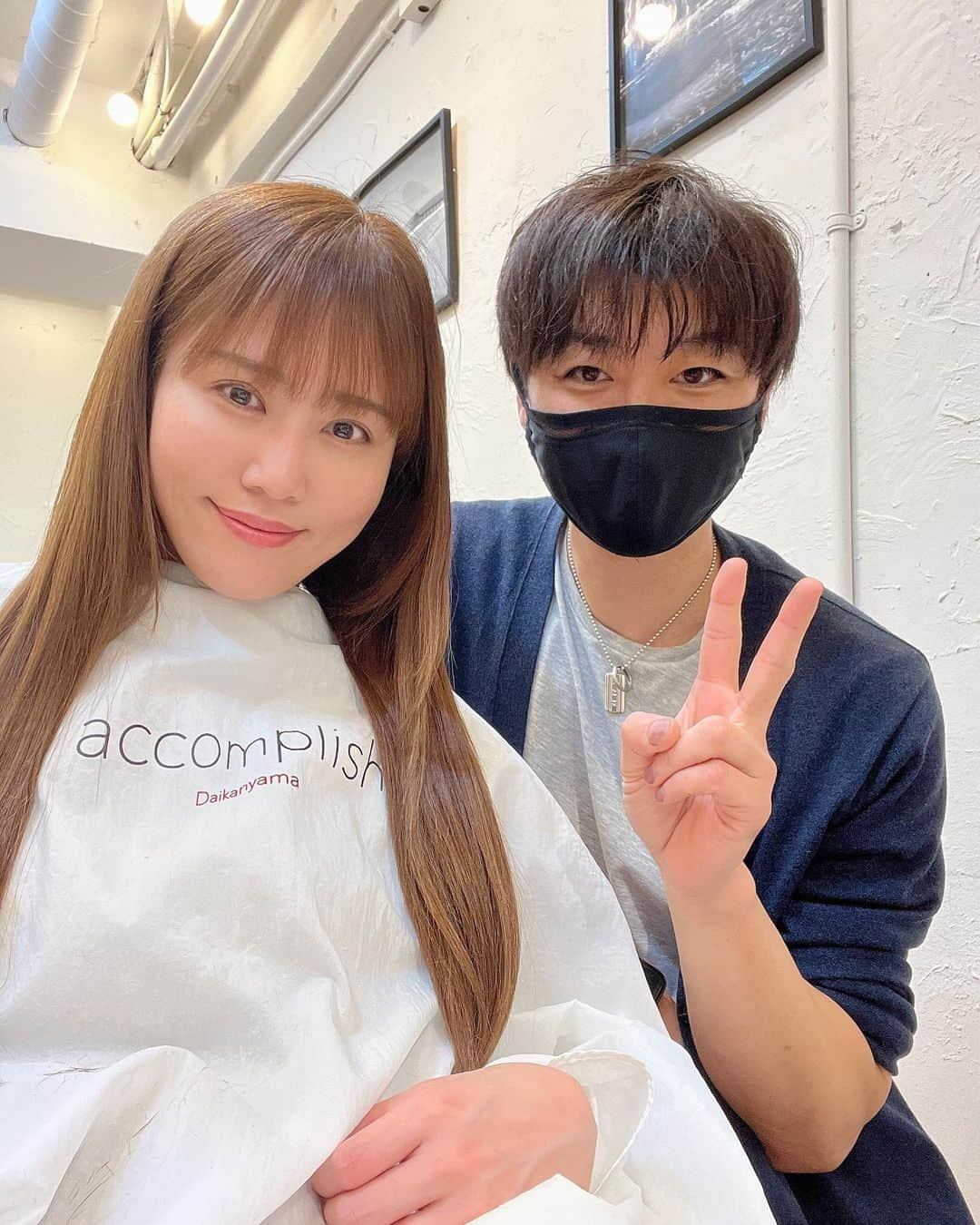 佐野真彩さんのインスタグラム写真 - (佐野真彩Instagram)「ヘアメンテナンスで @accomplish_salon へ✂️  Wプラチナ人幹細胞トリートメントでサラ艶に。 ユウさん（ @accomplish_yu ）が髪に良い成分をその人に合わせて、オリジナル調合してくれます✨ 髪質改善が出来るトリートメントなので、今の毛質に悩んでいる方はぜひ！  @tonal_official の #tonalista のコーナーに掲載されております。 トーナルはアナウンサーや女優さんがよく着用されているブランドで、シンプルですが品よく仕上がるお洋服で大好きなブランド🧡  #ミネコラ #ミネコラトリートメント #ミネコラパーフェクト3 #プラチナミネコラ #ミネコラaccomplish #プレミアムミネコラ #ミネコラコンプリートサロン#ミネコラ #ケイ素トリートメント#髪質改善トリートメント#髪質改善#エニム#エニムトリートメント　#人幹細胞#水素トリートメント#ヒト幹細胞　#accomplish代官山#アコンプリッシュ　#tonal #トーナル」3月25日 9時09分 - sano.maya