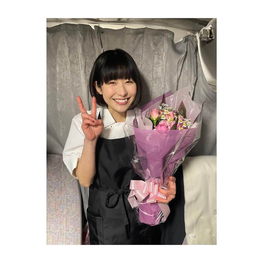 畦田ひとみのインスタグラム：「. 【出演情報】 . LINE公式アカウント  LINEミニアプリ のTVCMに 出演しております☻ . web CMもYouTubeなどで 観られるので是非チェック してみてください〜 .」