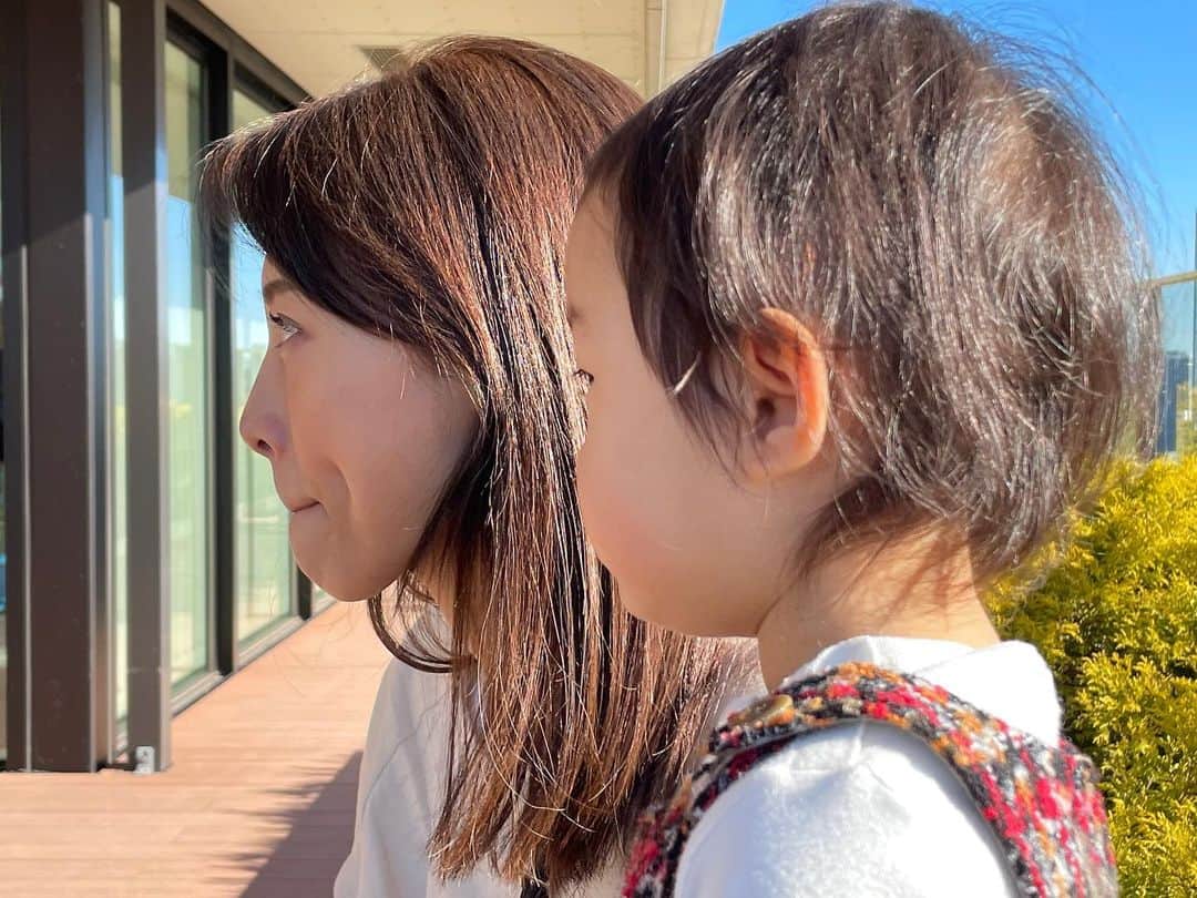 相武紗季のインスタグラム：「木曜日が。。いつのまにか過ぎていました🥲気付いたら金曜日😳！！！ 昨日I.M.A更新されました。いつもレターやメッセージありがとうございます✨#聴くエッセイ #artistspoken  https://artistspoken.page.link/h9LD https://artistspoken.com/lp/」