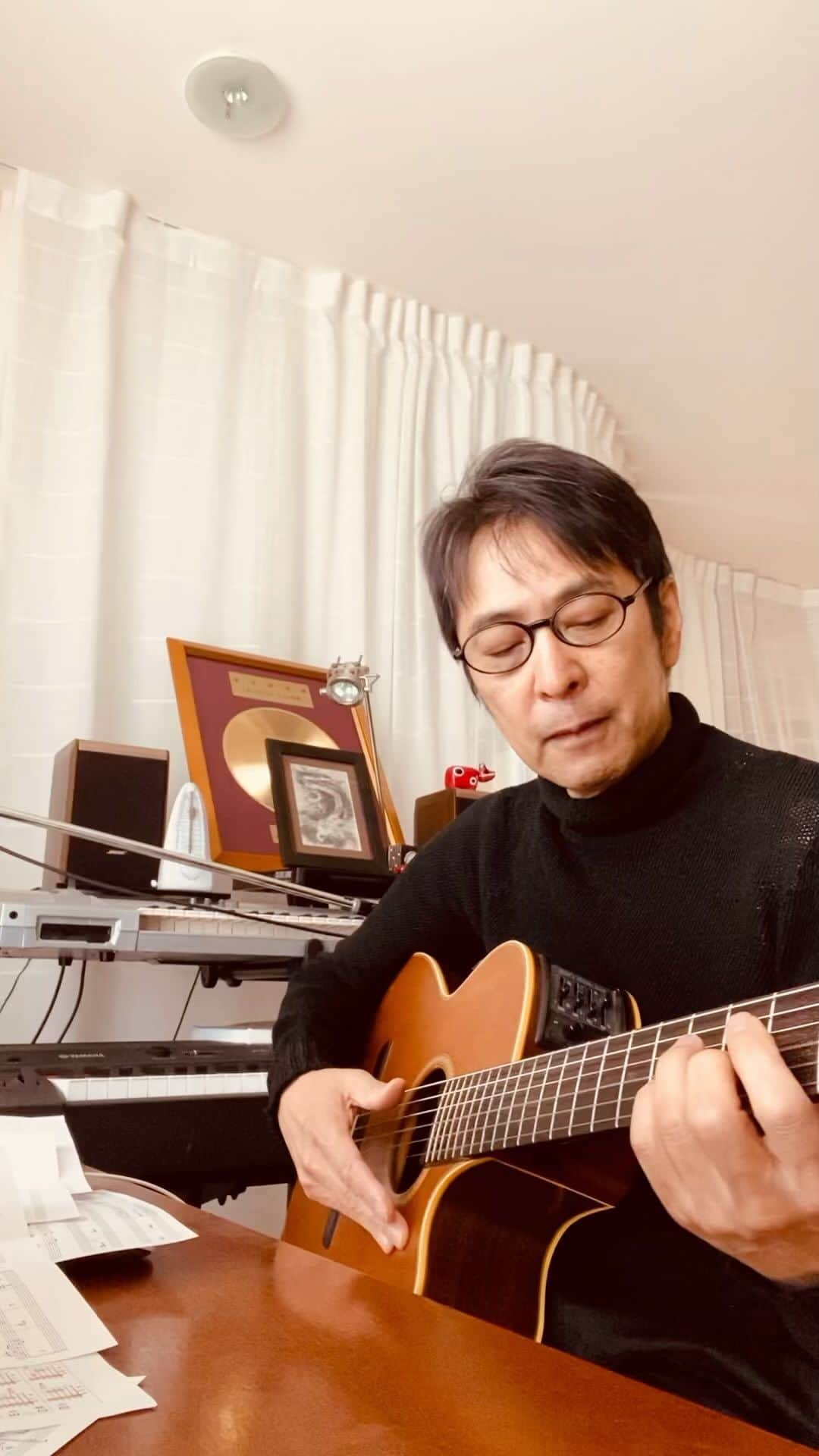 徳永英明のインスタグラム：「#hideaki_tokunaga_official #徳永英明  時代  詩曲　中島みゆき」