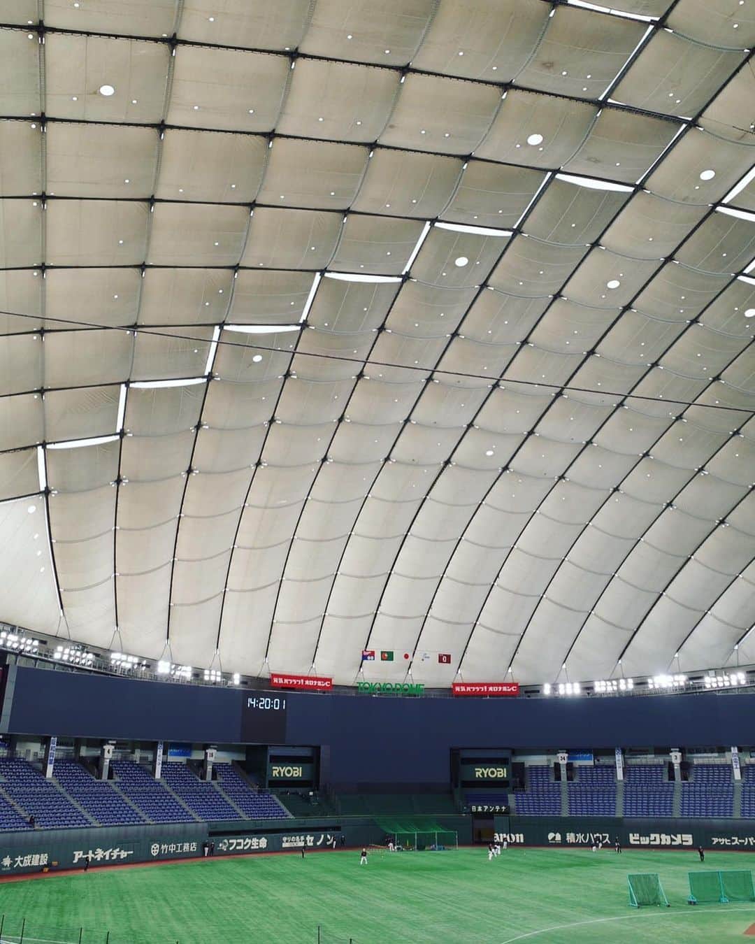 のインスタグラム：「. 2022年日本プロ野球開幕  3年ぶりに たくさんのファンの皆さんと共に  #dramaticbaseball #球春到来 #東京ドームリニューアル」