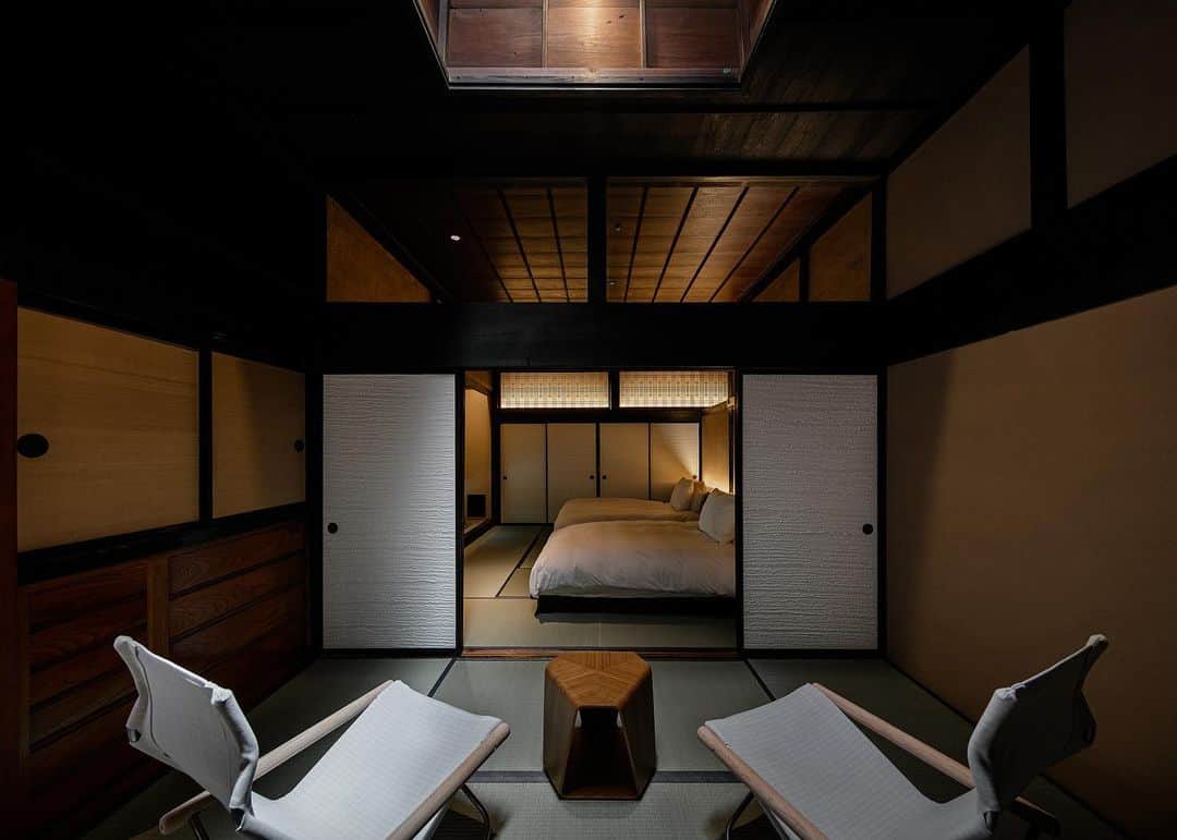 Wajueさんのインスタグラム写真 - (WajueInstagram)「BYAKU Narai -歳吉屋- interior design : Takenaka Corporation  photo :  Rococo Produce inc.  #wajue #和紙  #takenakacorporation  #byakunarai #hoteldesign #abstractart #washi #wallpaper #japanesewallpaper #wallcovering #textures #surfacedesign #ecomaterials #interiordesign #interior #design #interiordesigner #interior_design #interiorart #interiorstyle #lighting #ecopaper #materials #handmade #luxurylifestyle #luxurydesign #designideas #deco #artwork #custommade」3月25日 18時33分 - washi_worx