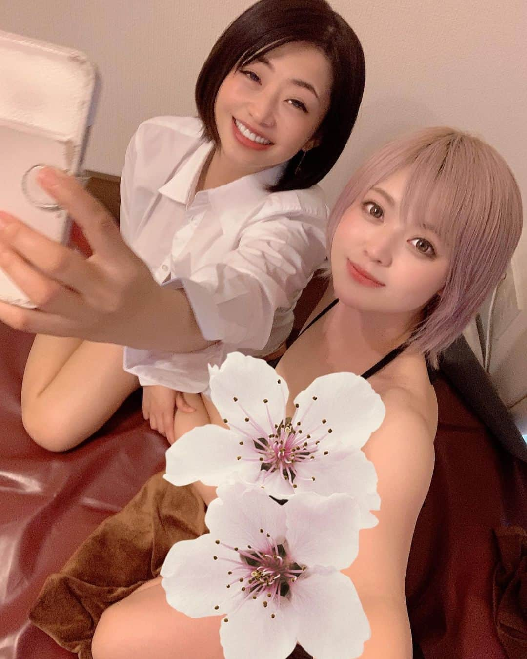 板垣あずささんのインスタグラム写真 - (板垣あずさInstagram)「21時~~~♡ さっちゃんと♡  https://youtu.be/gILii914YJA」3月25日 19時01分 - itagaki_azusa