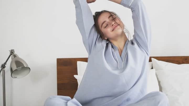 廣瀬規子のインスタグラム：「うぇーん🥺😭 皆様のお陰です🥺😭🙇‍♀️ いつも本当にありがとうございます🤲🙇‍♀️💖💖💖 2年目、頑張ります✊✊✊  ……………………………………………..  Cebalasiはお陰様で 本日無事に1周年を迎えることが出来ました🤲🌸  来月には1周年を記念いたしまして、新商品も発売を予定しております😊  今後ともCebalasiをどうぞよろしくお願い致します🤲🙇‍♀️✨  ……………………………………………..  日々の暮らしの中で重ねた小さな幸せが、大きな優しさとなって、身近な人への幸せに繋がっていけたなら、どんなに素晴らしい事でしょう。 ・ そんな想いと共に、 ライフスタイルブランド【Cebalasi】は、 皆さまの日常がほんの少しでも輝ける様なものを形にしてまいります。 ・ 幸せな気持ちや優しさは、 きっと、きっと、連鎖する。  そう信じて。 ・ ・ #cebalasi #セバラシ #ライフスタイルブランド #ナイトウェア #シルク #リネン #抗菌ガーゼ #エプロン #nightwear  #lifestylebrand」