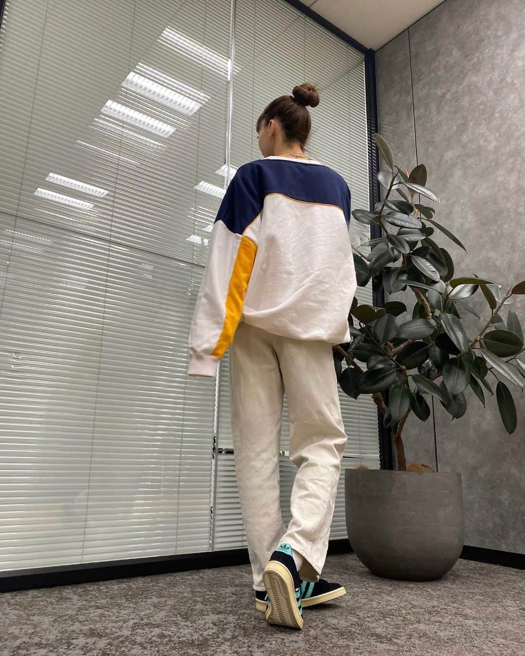 金谷鞠杏さんのインスタグラム写真 - (金谷鞠杏Instagram)「ーーーーーーーーーーーーーーー  Hi  #nu_ootd。 tops: @xlargejp  pants: @grl_official  sneaker: @adidastokyo × @atmos_japan  outer: @xlarge_snap  minibag: @xgirl_ootd  cap: @xgirlus  ・ ・ ・ #fashion #outfit #ootd #hairstyle #makeup #xlarge #xgirl #grl #atmos #adidas #アディダス #アトモス #グレイル」3月25日 21時13分 - mariannu_official