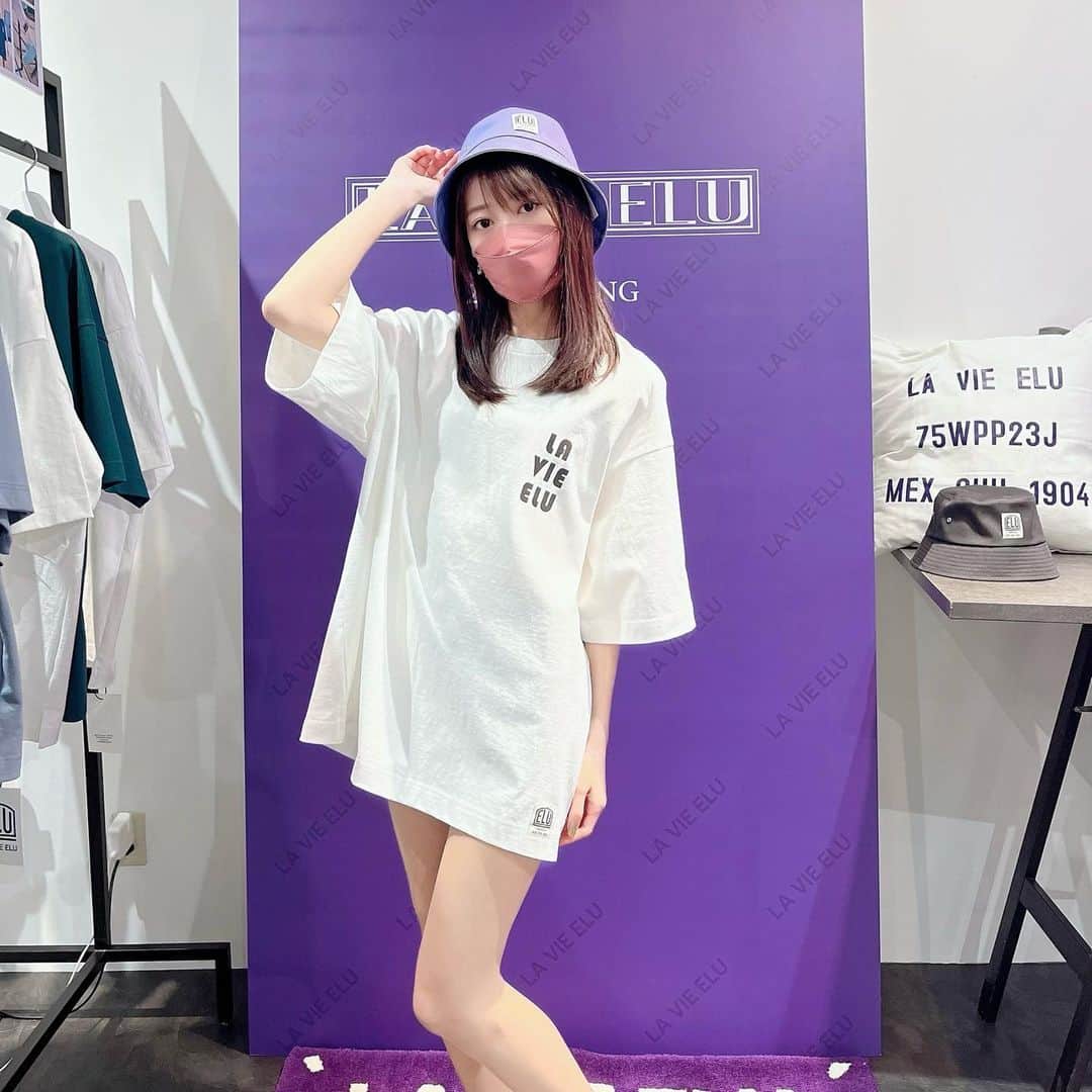 藤田いろはのインスタグラム：「「moa POP UP TOKYO vol.1 -2022 Spring&Summer-」の展示会に行ってきたよ🐰 6ブランド合同らしくてどれもめちゃくちゃかわいくて楽しかった🤤💕 ⁡ @lavie_elu さんのTシャツとバケハオーダーした✌️ 白なのに全然透けないしシルエット最高だしバケハも形かわいすぎる。 届くのが楽しみーーー！！！」