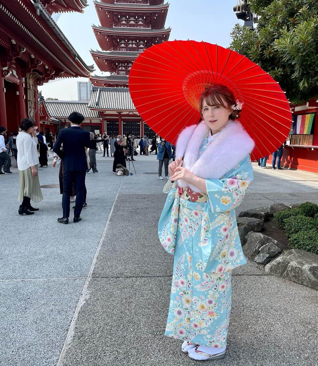 ジューン・ラブジョイのインスタグラム