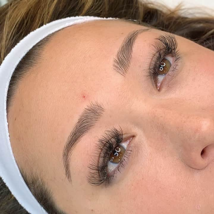 Haley Wightのインスタグラム：「Healed Microblading before her touch up 🥰 Just filled in a few strokes and she’s good to go for 2-3 years!  Interested in getting Microblading or Brow Lamination by me? Just call the studio at (971)337-5401 or visit our website at studiomeraki.net 😊 . . #microblading #cosmetictattoo #brows #eyebrows #portland #oregon #microbladedeyebrows #microbladed #meraki #ombrebrows #microblade #portlandmicroblade #portlandmicroblading #oregonmicroblade #oregonmicroblading #browlamination #browlam #oregonbrowlamination #portlandbrowlamination」