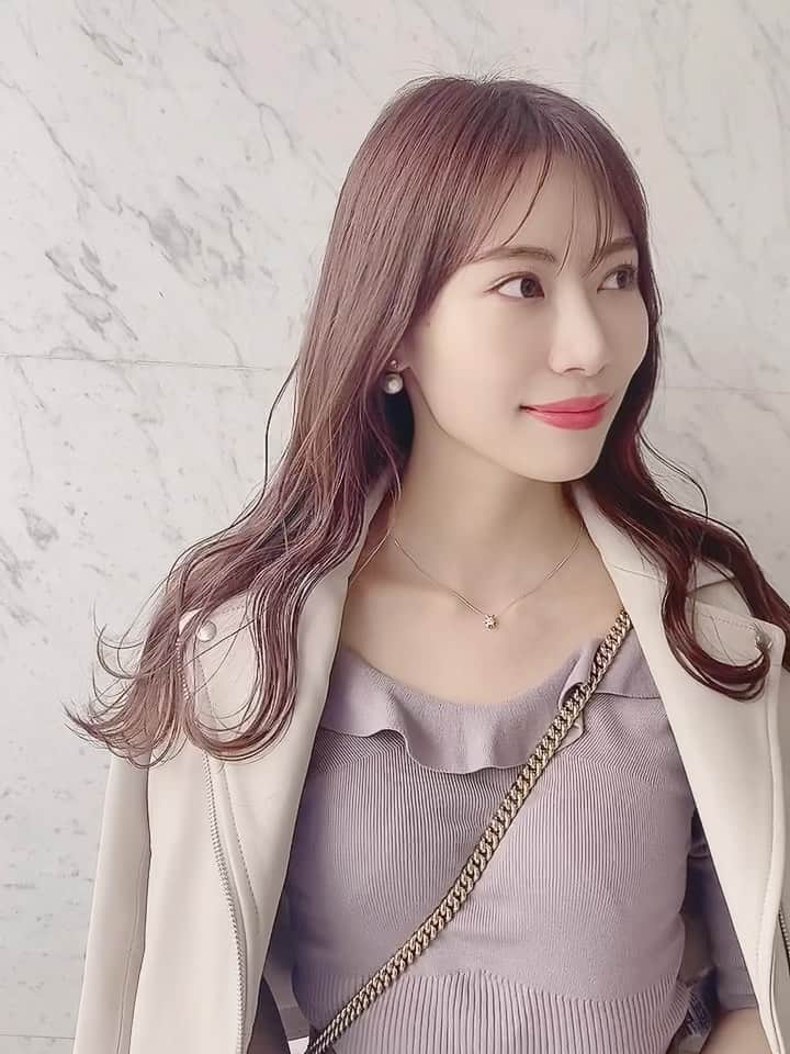 後藤理沙子のインスタグラム：「先日 #リトルリンネ でカットカラートリートメントしていただきました！ 暖かくなってきて外出る機会も増えたので、いつもより若干暗めのミルクティーブラウン🧸🤎 すこーしピンクも入ってるらしい💞 カラーの詳細は 【8トーンのミルクティーブラウン 10/16:6bch:9sa:9am 1:1:10%10%】 前髪も少し長めにしてもらいました！「ウザバング」っていうらしい😈 担当は面白い井手さん（ @idetatsu1110 ）いつもありがとうございます！ * #リトルリンネ #久屋大通 #栄美容院 #春ヘアカラー  #ウザバング  #spring  #springfashion」