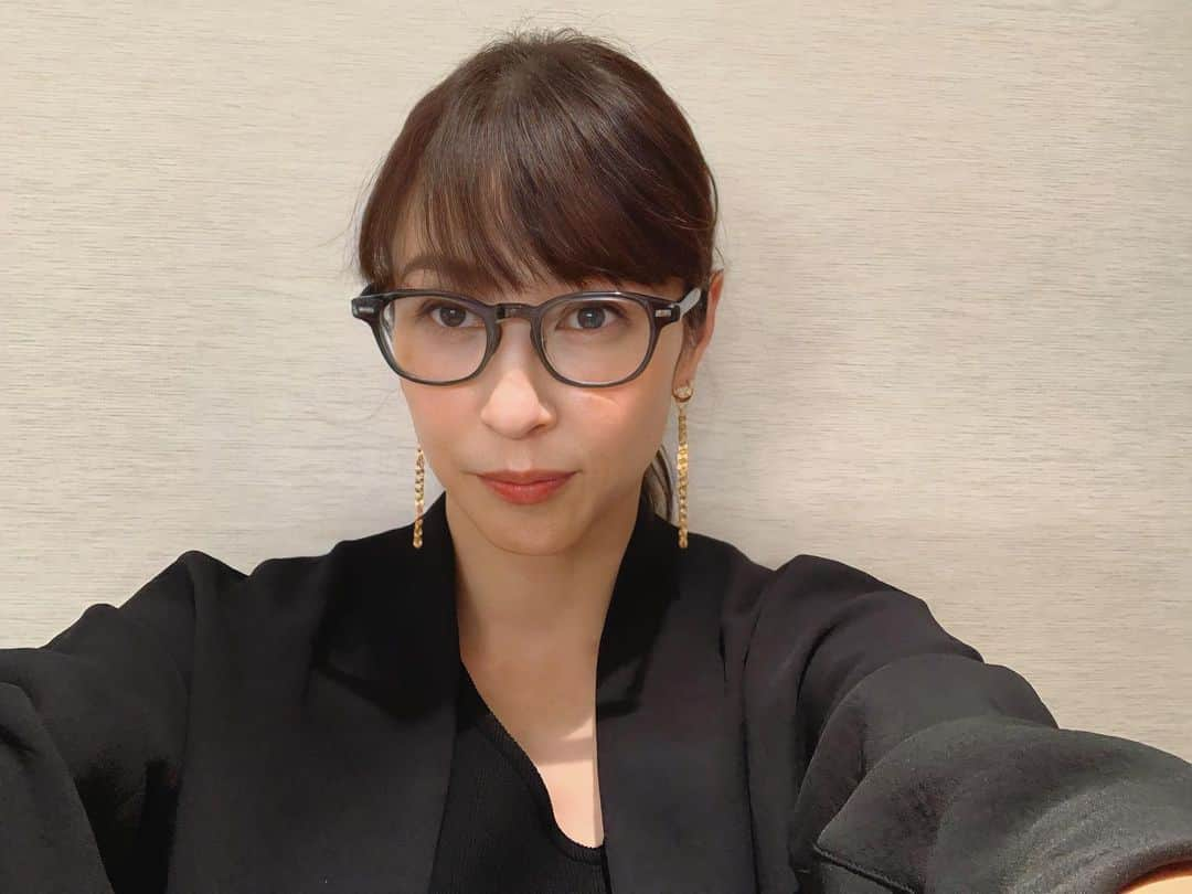 水野美紀さんのインスタグラム写真 - (水野美紀Instagram)「⠀ 明日3/27 21:00〜 テレビ東京 「〜夢のオーディションバラエティー〜Dreamer Z」の放送です！ 明日は90分の拡大版ですのでご注意ください⚠️ ⠀ どうぞお楽しみに！ ⠀ #ドリーマーZ #テレビ東京  #水野美紀  ⠀ 【by staff】」3月26日 14時09分 - mikimizuno_official