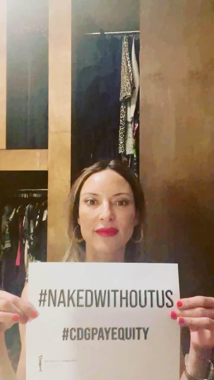 ローラ・グラウディーニのインスタグラム：「PAY EQUITY NOW for #costumedesigners !  #cdgpayequity #nakedwithoutus  I ❤️costume designers !」